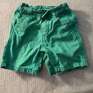 2T gap shorts